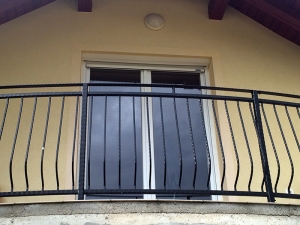 Dvokrilna balkonska vrata